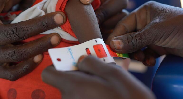 苏丹北部达尔富尔省塔维拉的一个联合国儿童基金会支持的营养中心,